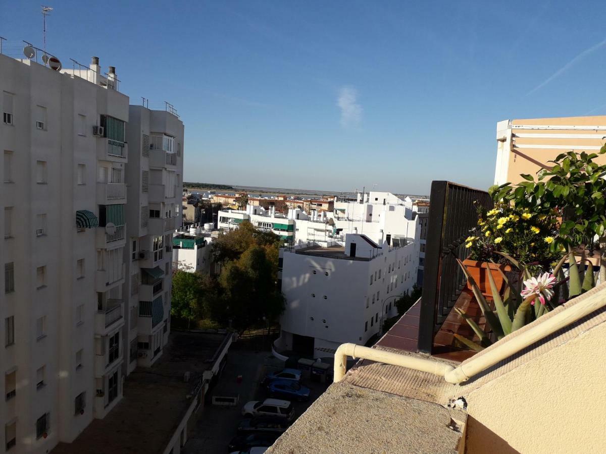 Atico Con Espectacular Terraza Con Vistas Magnificas A La Desembocadura Del Guadalquivir Apartment Sanlucar de Barrameda Bagian luar foto